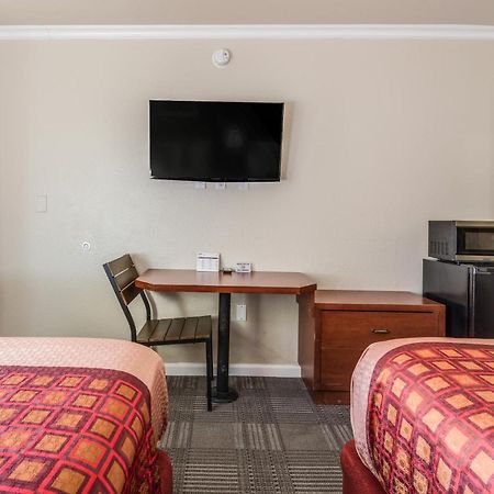 Americas Best Value Inn - Petaluma Exteriér fotografie