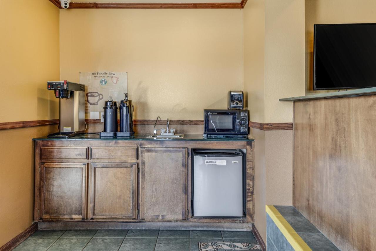 Americas Best Value Inn - Petaluma Exteriér fotografie